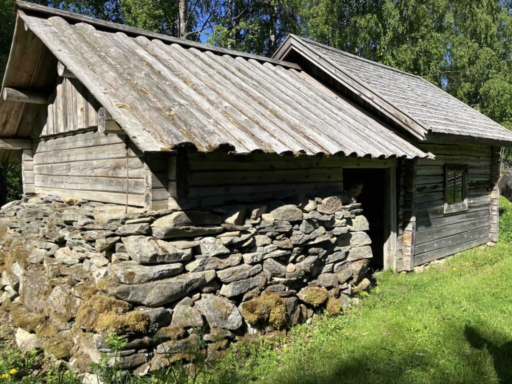 Telkkämäen perinnetila. Riihi.