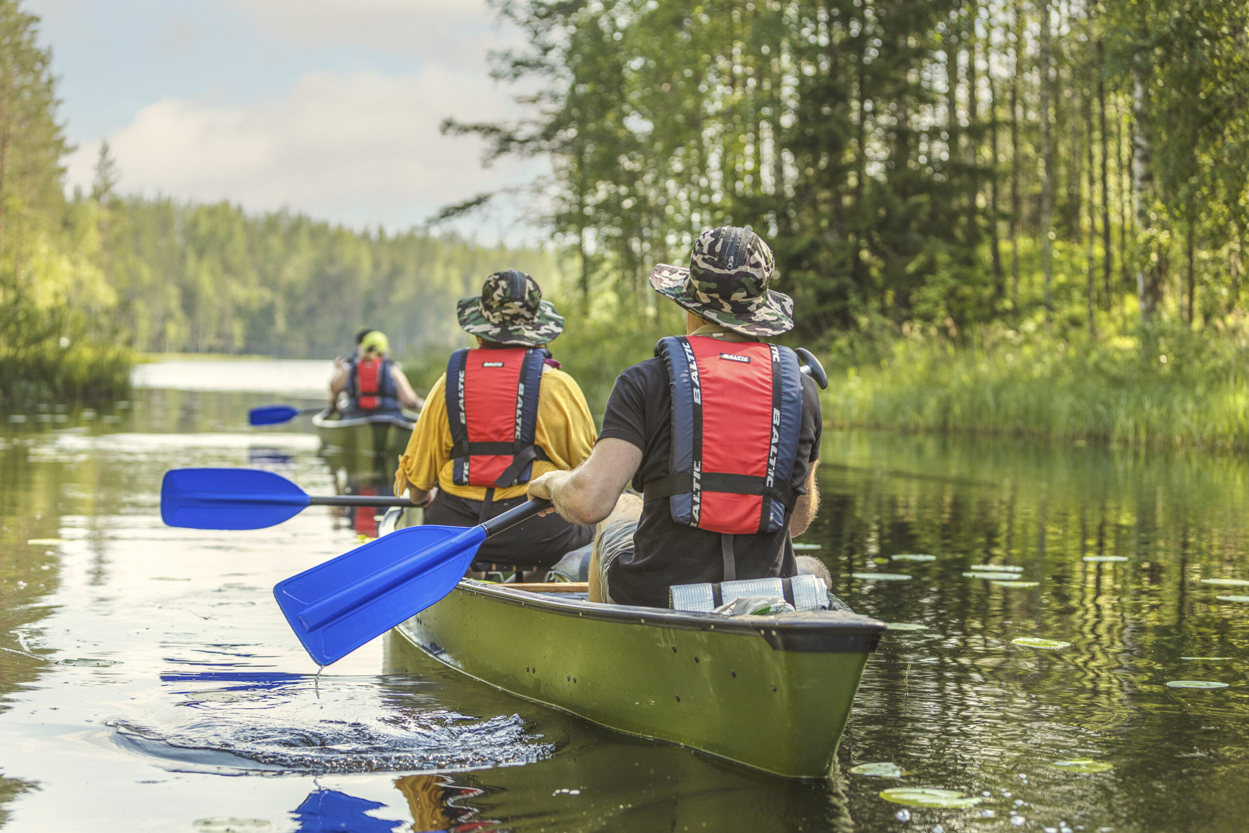 melontaa avokanooteilla