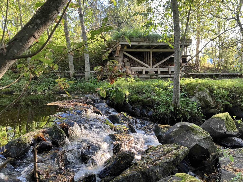 laavu Myllykosken kaltaalla